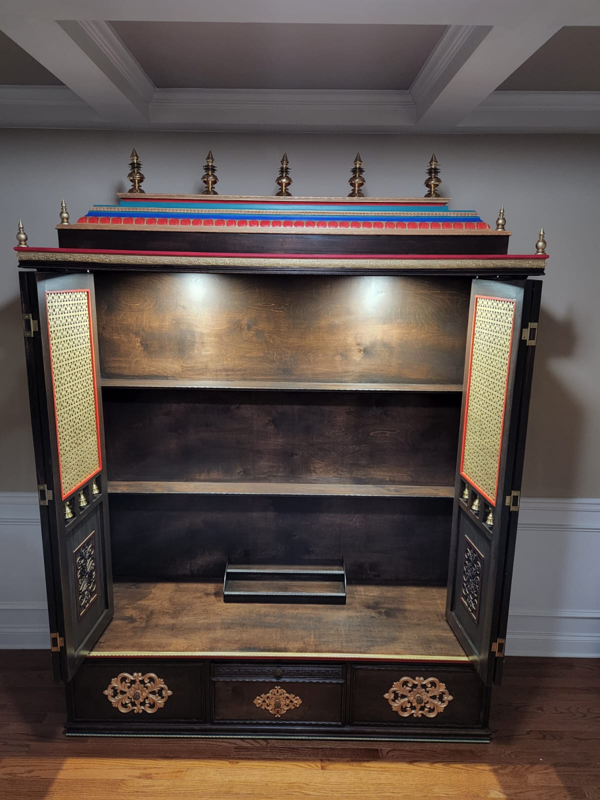 Heritage XL Mandir gallery image 3